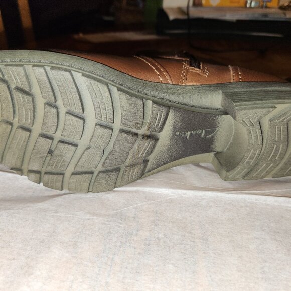 Clarks Riddle Avant Boots NWT - Picture 7 of 8